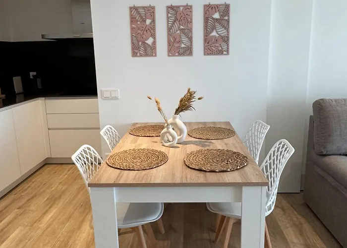 Apartamento Lujo Y Playa Caribeña En Estepona