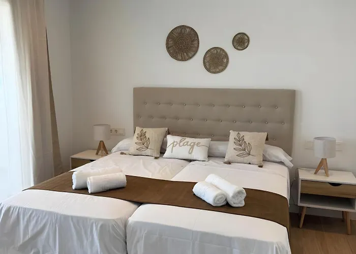 Apartamento Lujo Y Playa Caribeña En Estepona